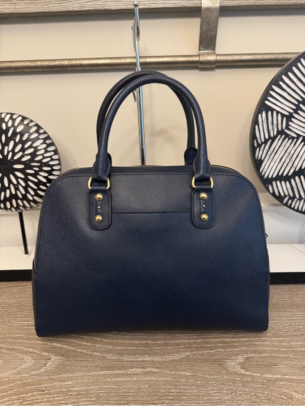 Michael Kors Navy Saffiano Dome Satchel with Gold Hardware. - Picture 3 of 12